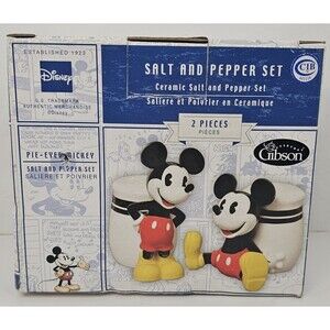 NIB Disney Pie-Eyed Mickey Mouse Salt & Pepper Shaker Set by Gibson 2006‎